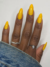 Load image into Gallery viewer, Nail Polish - Is there egg in it?