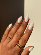 Load image into Gallery viewer, Shimmer Polish - Rich Auntie