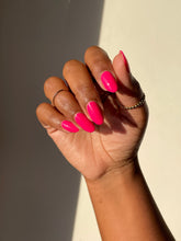 Load image into Gallery viewer, Glitter Polish - Haute Pink

